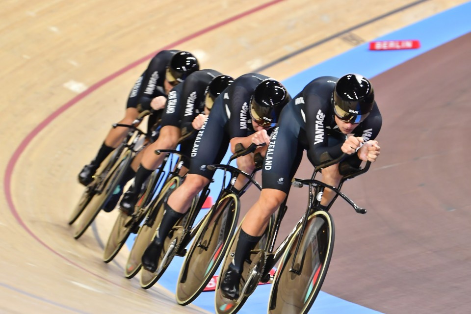 Men Team Pursuit